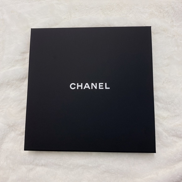 Chanel hat beanie - Picture 1 of 5